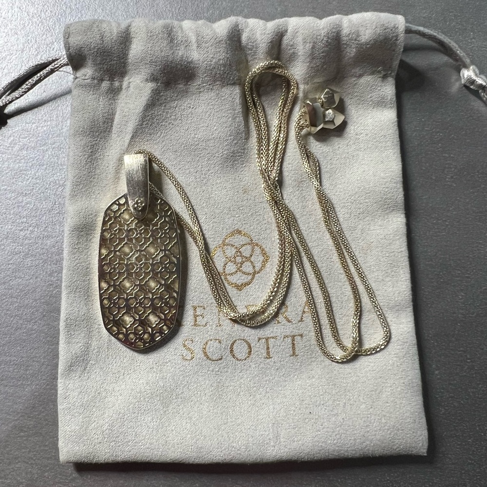 Kendra Scott long gold necklace